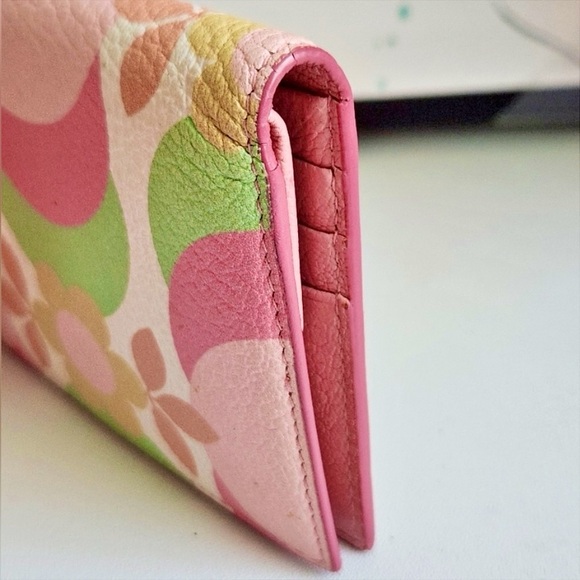 Miu Miu Rare & Limited Edition Floral Compact Leather Wallet - Picture 5 of 10